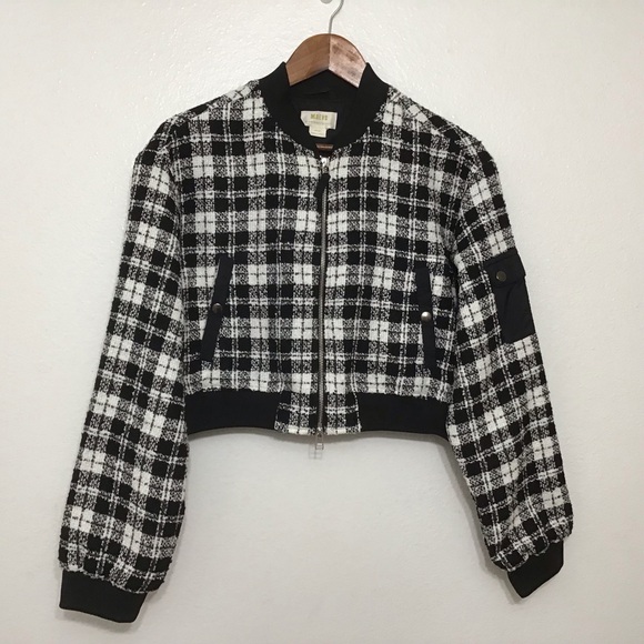 Maeve - Picture 1 of 11